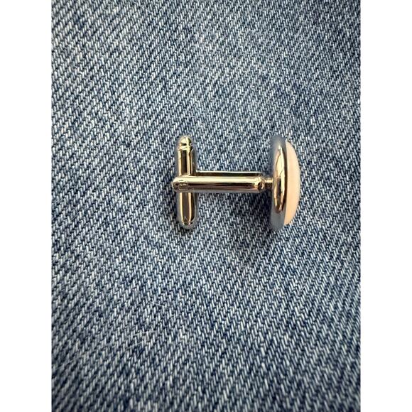 Ox & Bull Silver-Tone Mother of Pearl Cufflinks – New in Box - Picture 5 of 5